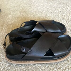 Alohas marshmallow women's sandals size 40